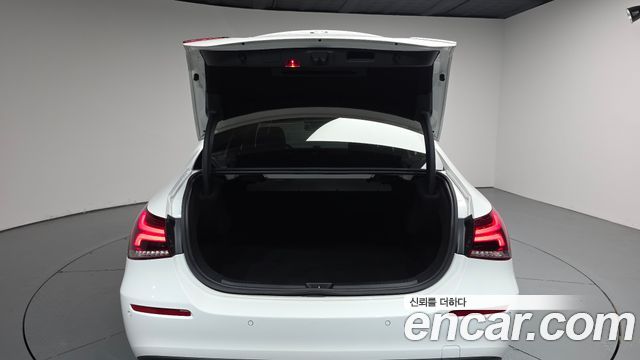 Mercedes-Benz A-Class (W177) A220 Sedan 2020 — фото 19
