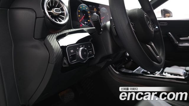 Mercedes-Benz A-Class (W177) A220 Sedan 2020 — фото 28