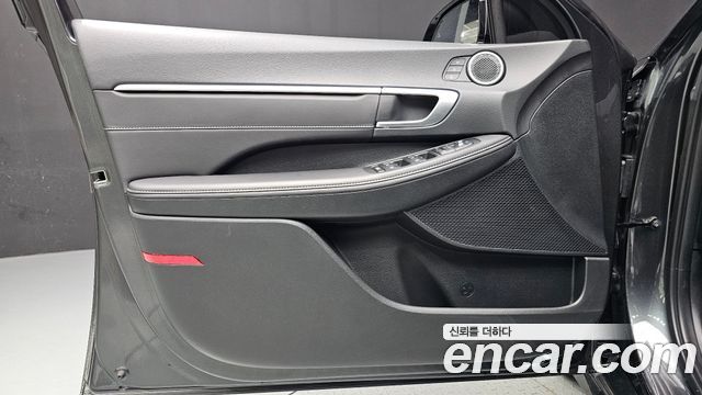 Hyundai Sonata The Edge (DN8) 2.0 Exclusive 2024 — фото 30