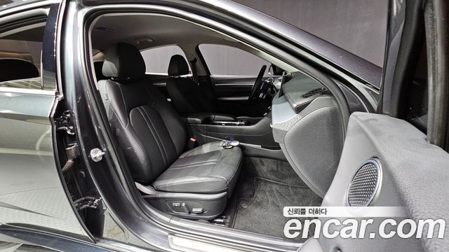 Hyundai Sonata The Edge (DN8) 2.0 Exclusive 2024 — фото 32