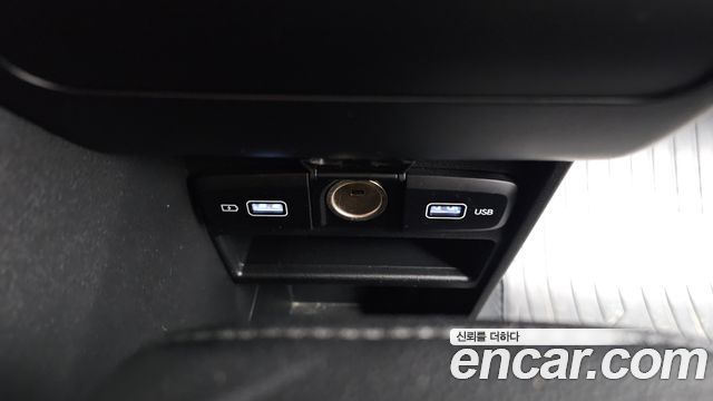 Hyundai Staria Cargo 3-Seater Modern 2023 — фото 27
