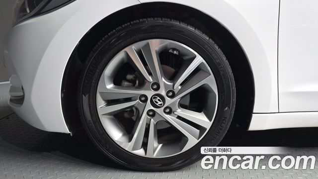 Hyundai Avante (AD) 1.6 GDI Value Plus 2018 — фото 5