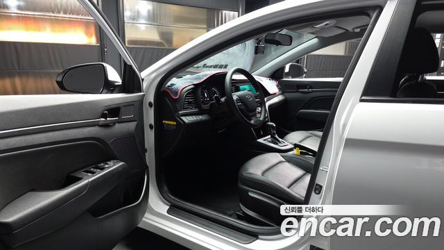 Hyundai Avante (AD) 1.6 GDI Value Plus 2018 — фото 10