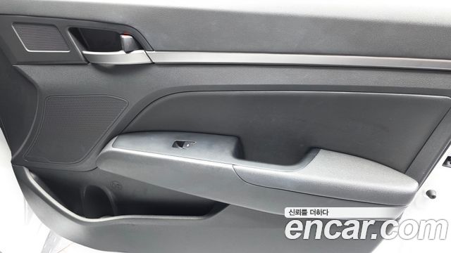 Hyundai Avante (AD) 1.6 GDI Value Plus 2018 — фото 24