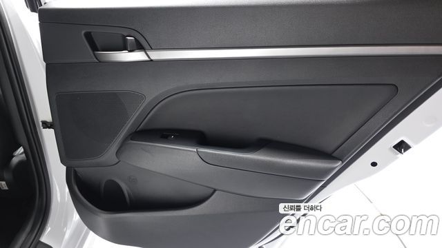 Hyundai Avante (AD) 1.6 GDI Value Plus 2018 — фото 25