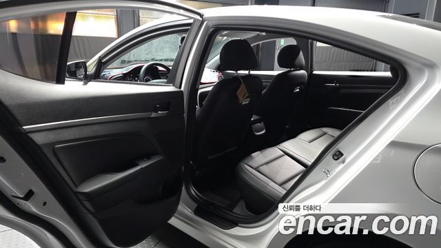 Hyundai Avante (AD) 1.6 GDI Value Plus 2018 — фото 26