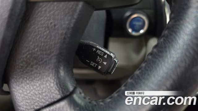 Toyota Camry Hybrid XLE 2012 — фото 19