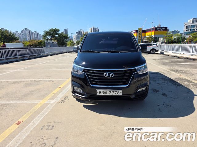 Hyundai Grand Starex Van 3-Seater Smart 2019 — фото 1