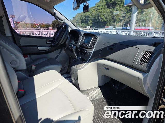 Hyundai Grand Starex Van 3-Seater Smart 2019 — фото 7