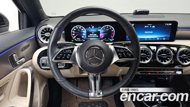 Mercedes-Benz A-Class (W177) A220 Sedan 2025 — фото 13