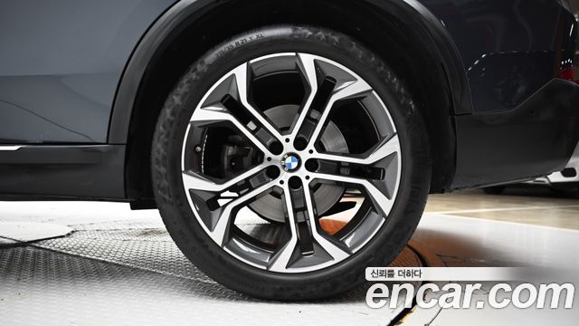 BMW X5 (G05) xDrive 40i xLine 2021 — фото 5