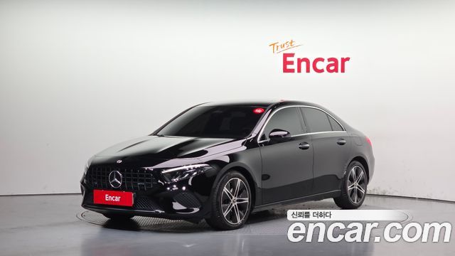 Mercedes-Benz A-Class (W177) A220 Sedan