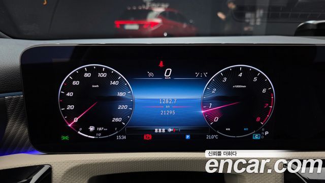 Mercedes-Benz A-Class (W177) A220 Sedan 2025 — фото 8