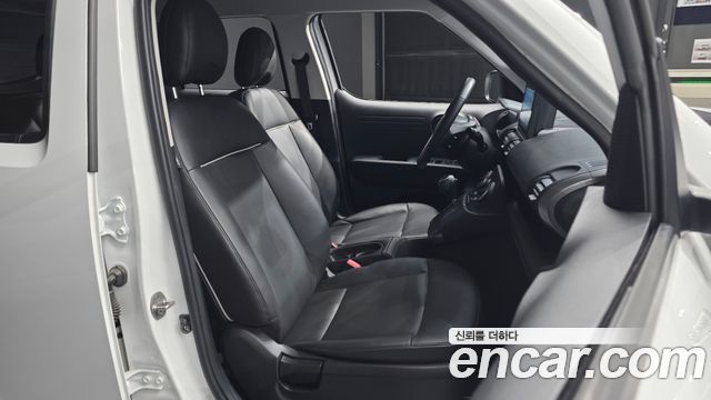 Hyundai Casper The Essential Light 2024 — фото 26