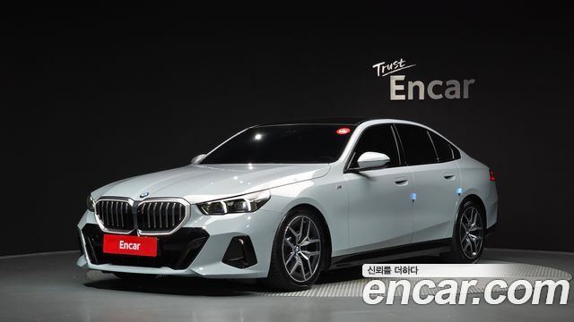 BMW 5 Series (G60) 520i M Sport 2025 — фото 1