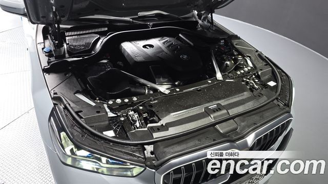 BMW 5 Series (G60) 520i M Sport 2025 — фото 6