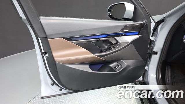 BMW 5 Series (G60) 520i M Sport 2025 — фото 24