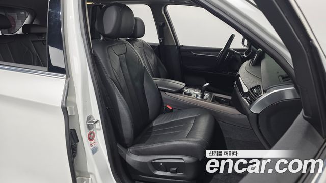 BMW X5 (F15) xDrive 30d 2017 — фото 12