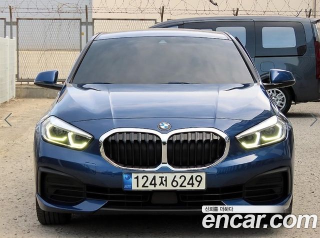 BMW 1 Series (F40) 118d Joy