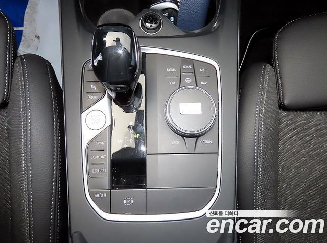 BMW 1 Series (F40) 118d Joy 2021 — фото 10
