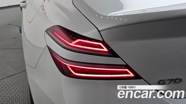 Genesis G70 Gasoline 2.0T 2WD 2021 — фото 23