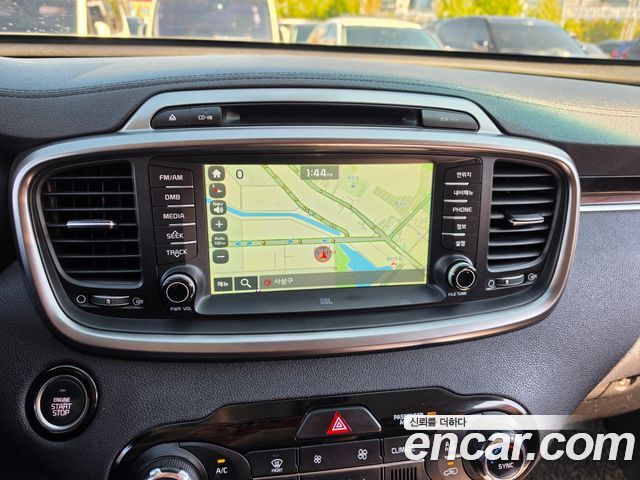 Kia Sorento Diesel 2.0 2WD Noblesse 2016 — фото 7