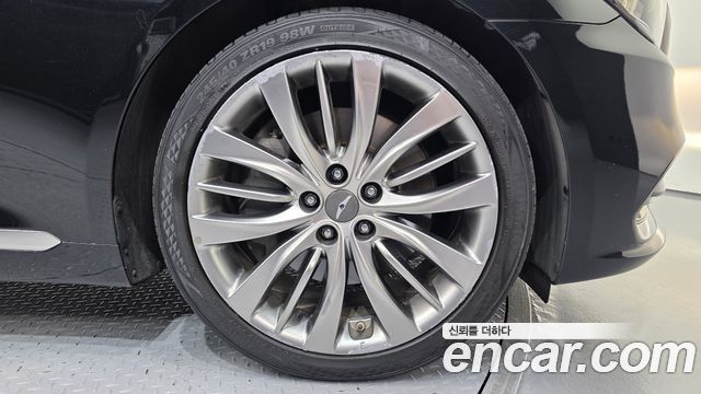 Genesis G80 3.3 GDI AWD Premium Luxury 2017 — фото 21