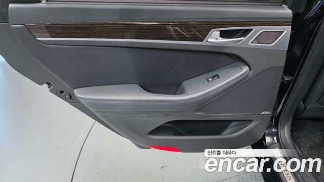 Genesis G80 3.3 GDI AWD Premium Luxury 2017 — фото 25
