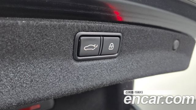 Genesis G80 3.3 GDI AWD Premium Luxury 2017 — фото 34