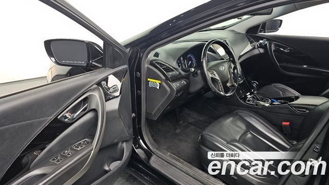 Hyundai Grandeur (HG) HG240 Luxury 2012 — фото 10