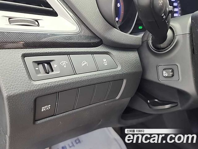 Hyundai Santa Fe (DM) Diesel(e-VGT) 2.0 2WD Premium 2013 — фото 21