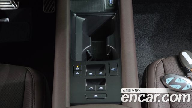 Hyundai Ioniq 6 Long Range AWD Exclusive + 2023 — фото 27