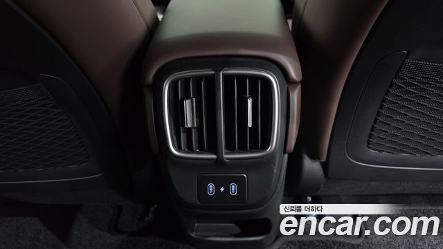Hyundai Ioniq 6 Long Range AWD Exclusive + 2023 — фото 35