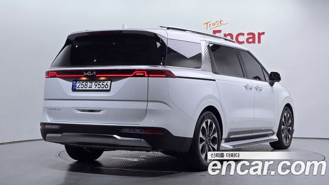 Kia Carnival (IV) Gasoline 7-Seater Signature 2023 — фото 2