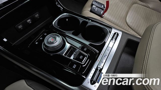 Kia Carnival (IV) Gasoline 7-Seater Signature 2023 — фото 9