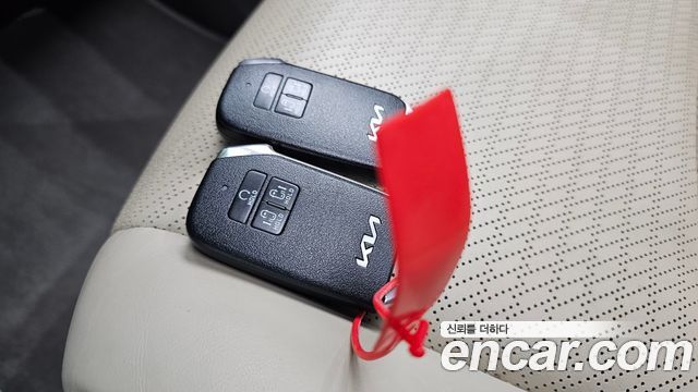 Kia Carnival (IV) Gasoline 7-Seater Signature 2023 — фото 17