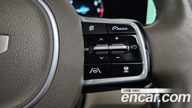 Kia Carnival (IV) Gasoline 7-Seater Signature 2023 — фото 18