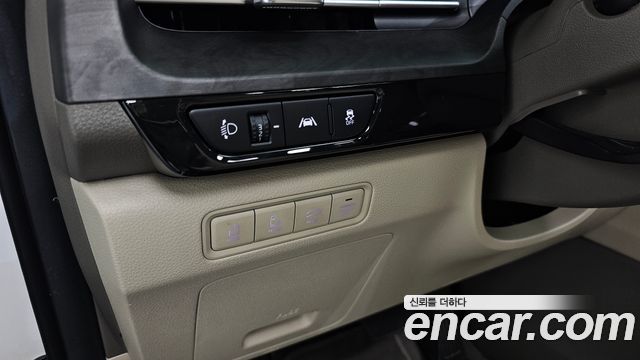 Kia Carnival (IV) Gasoline 7-Seater Signature 2023 — фото 30