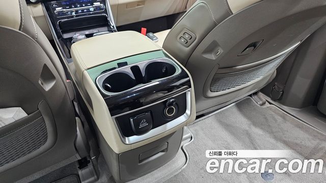Kia Carnival (IV) Gasoline 7-Seater Signature 2023 — фото 31