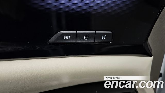 Kia Carnival (IV) Gasoline 7-Seater Signature 2023 — фото 32