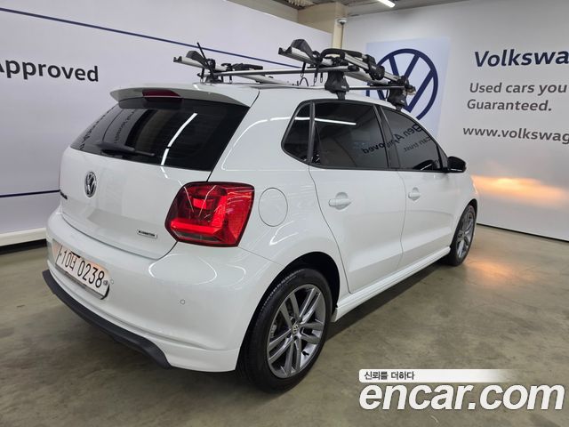 Volkswagen Polo 1.4 TDI R-Line 5th 2015 — фото 2