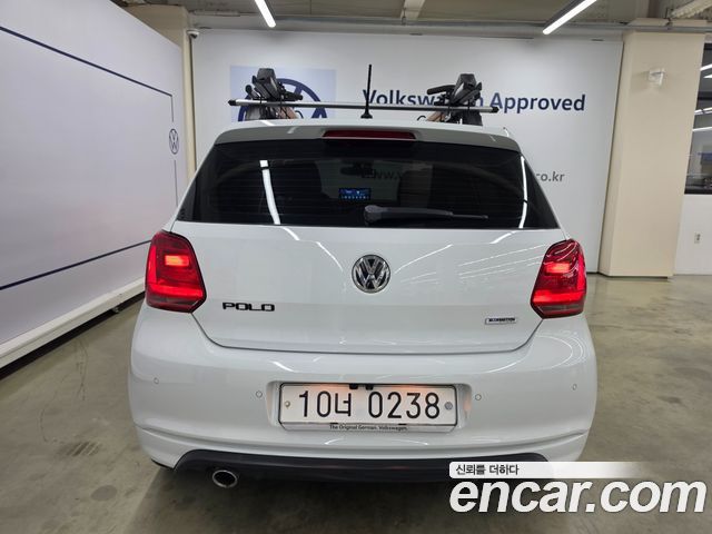 Volkswagen Polo 1.4 TDI R-Line 5th 2015 — фото 4