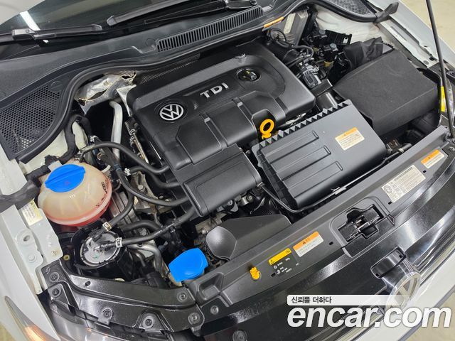 Volkswagen Polo 1.4 TDI R-Line 5th 2015 — фото 6