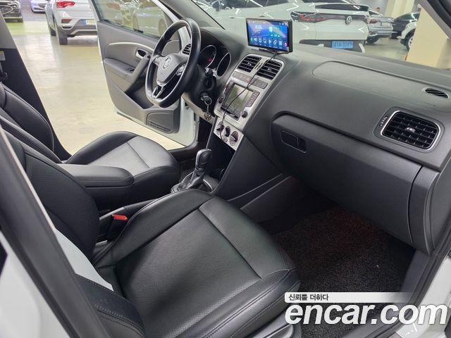 Volkswagen Polo 1.4 TDI R-Line 5th 2015 — фото 10