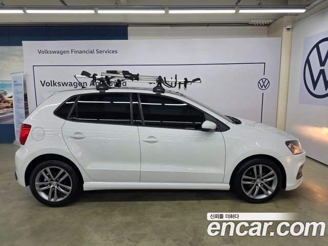 Volkswagen Polo 1.4 TDI R-Line 5th 2015 — фото 24