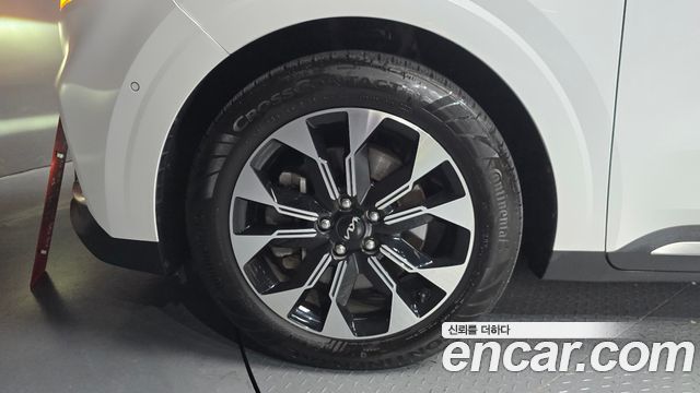 Kia Carnival (IV) Diesel 9-Seater Signature 2023 — фото 5