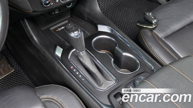 Chevrolet Traverse 3.6 AWD LT Leather Premium 2020 — фото 9