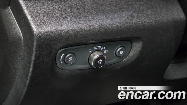Chevrolet Traverse 3.6 AWD LT Leather Premium 2020 — фото 17