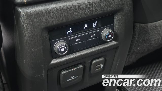 Chevrolet Traverse 3.6 AWD LT Leather Premium 2020 — фото 28