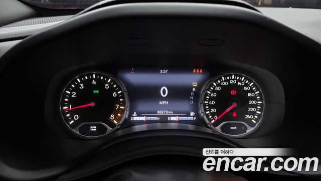 Jeep Renegade 2.4 Limited 2020 — фото 8